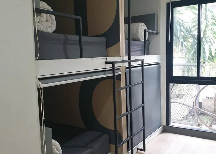 V30 Sukhumvit Hotel 3*