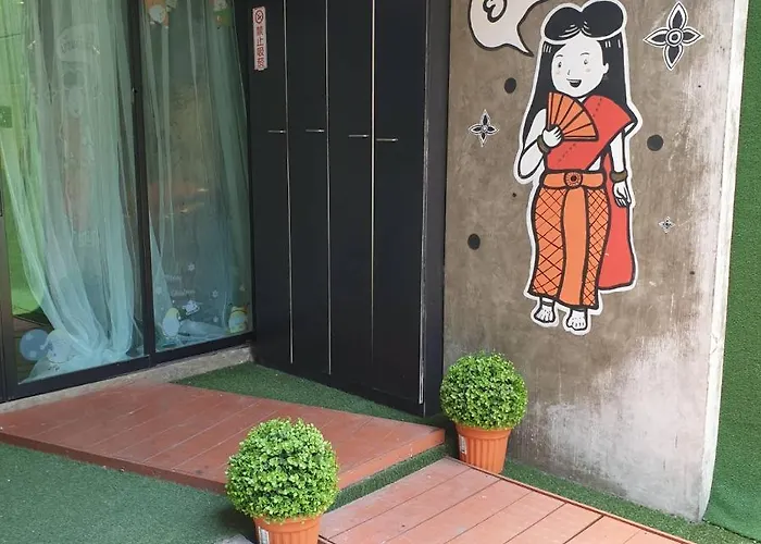V30 Sukhumvit Hotel 3*