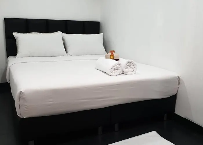 V30 Sukhumvit Hotel 3*