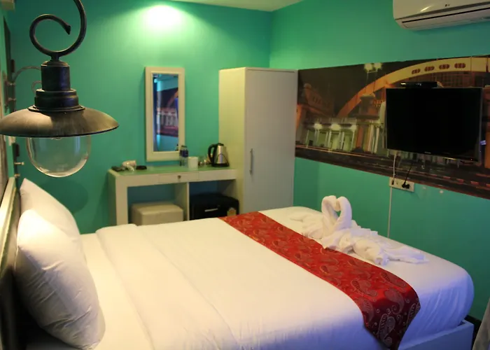 V30 Sukhumvit Hotel 3*