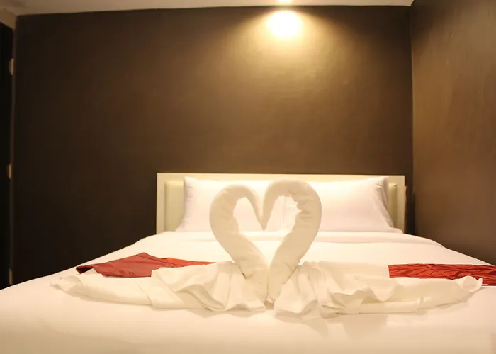 Hotel V30 Sukhumvit 3*