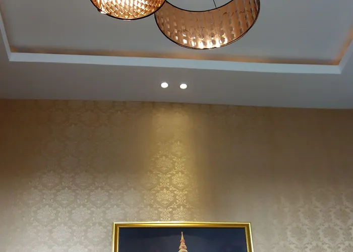 V30 Sukhumvit 3*