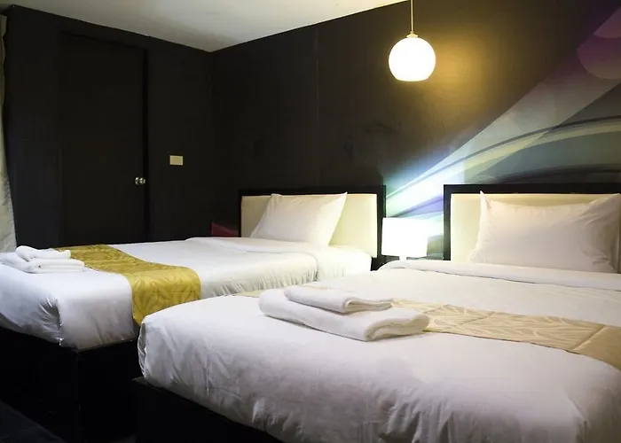 V30 Sukhumvit Hotel 3*